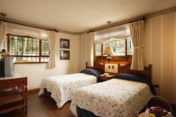 Uzhupud Garden Hotel & Lodge Paute Bagian luar foto