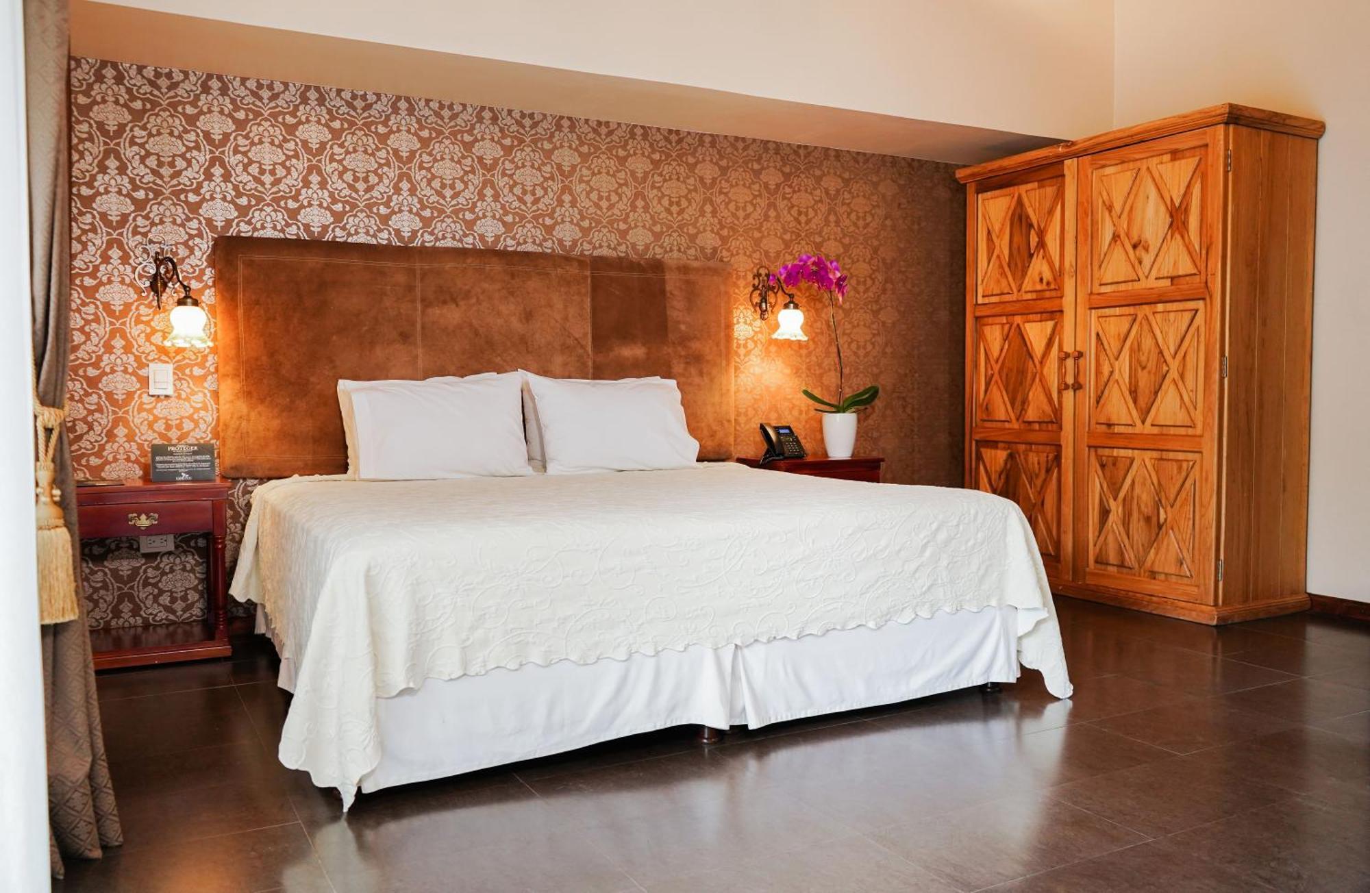 Uzhupud Garden Hotel & Lodge Paute Bagian luar foto