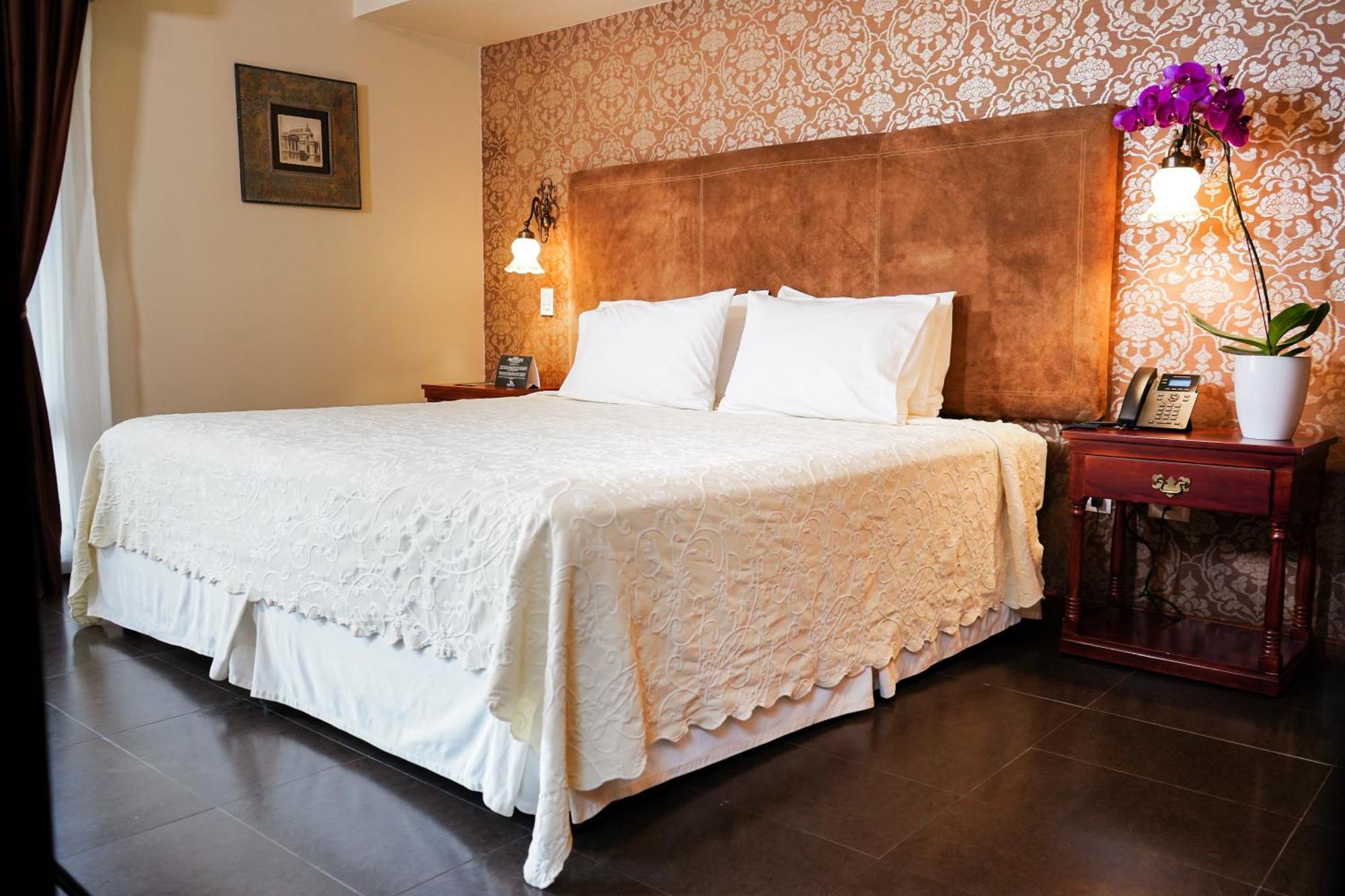 Uzhupud Garden Hotel & Lodge Paute Bagian luar foto